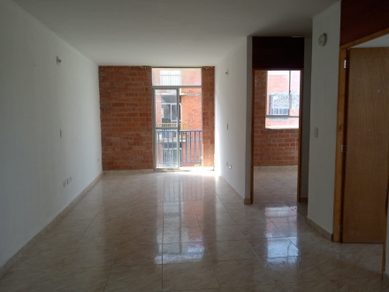 Apartamento en Conjunto Residencial Palmas de Salamanca Piso 3